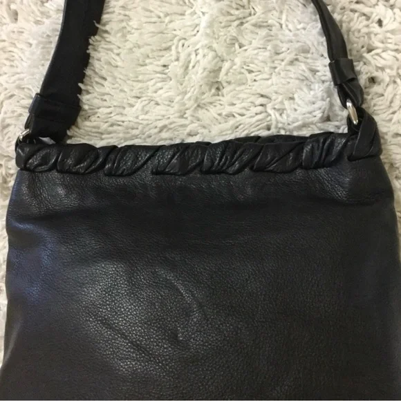 Cole Han Black Leather Shoulder tote/bag - Picture 6 of 11